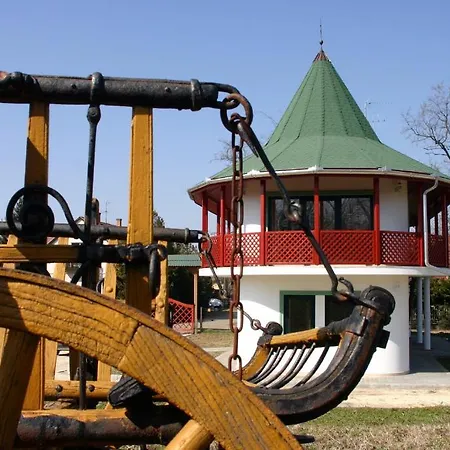 Borostyan Birtok *